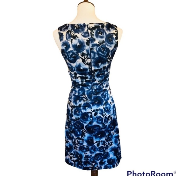 Sleeveless Navy Floral Dress by H&M - Picture 4 of 10